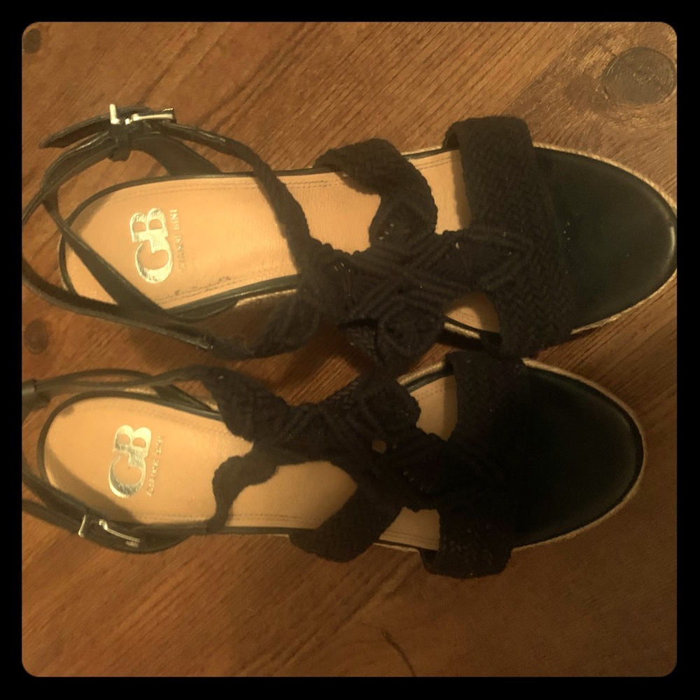 Size 10 GB wedges